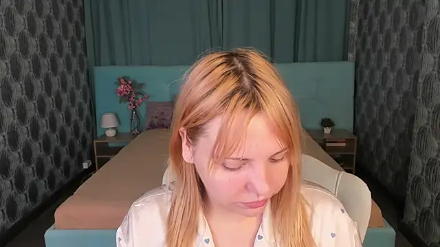 Stacy Luv online show from September 2025 12:33:01 AM