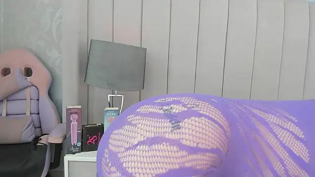 Kendaal Doshi online show from November 2025 01:11:02 PM