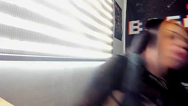 Snapshot of jannaink_ chatting on February 2025 08:27:02 PM jannaink online show from February 2025 08:27:02 PM