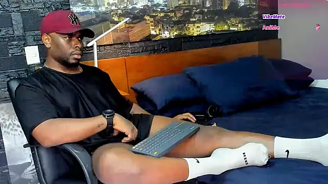 Snapshot of thomas_santtos1 chatting on March 2025 01:31:02 PM thomas santtos1 online show from March 2025 01:31:02 PM