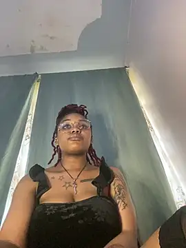 Snapshot of Cherrytowild chatting on March 2025 09:29:01 AM Cherrytowild online show from March 2025 09:29:01 AM