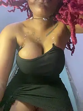 Snapshot of Cherrytowild chatting on March 2025 07:29:02 PM Cherrytowild online show from March 2025 07:29:02 PM