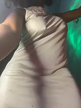 Snapshot of Cherrytowild chatting on September 2025 05:33:02 AM Cherrytowild online show from September 2025 05:33:02 AM