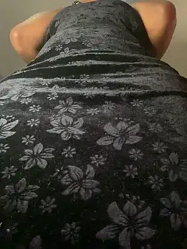 Snapshot of Cherrytowild chatting on November 2025 08:46:01 AM Cherrytowild online show from November 2025 08:46:01 AM