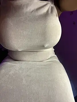 Cherrytowild online show from February 2026 04:05:02 AM