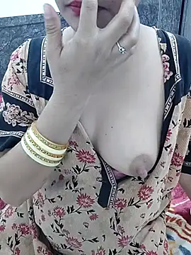 Snapshot of Aaradhya chatting on March 2025 02:44:02 PM Aaradhya online show from March 2025 02:44:02 PM