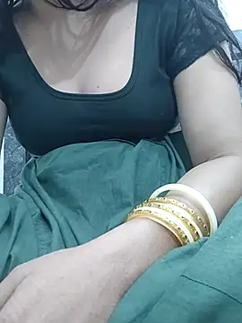 Snapshot of Aaradhya chatting on March 2025 04:17:02 AM Aaradhya online show from March 2025 04:17:02 AM