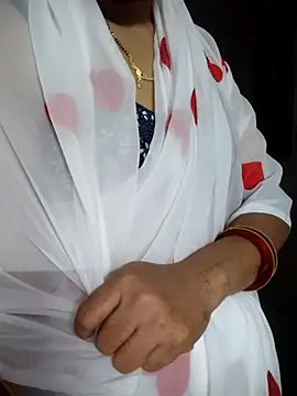 Aaradhya online show from February 2026 01:06:02 AM