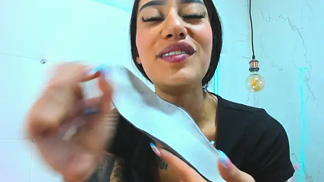 Little Jenni online show from March 2026 01:38:02 PM