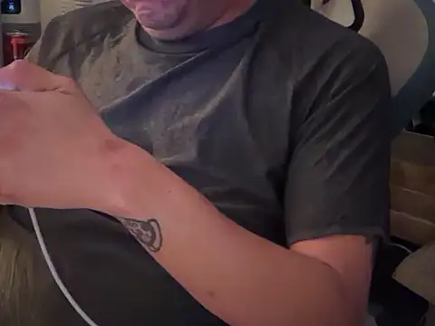 Mikeypnp1494 online show from November 2025 06:07:02 PM