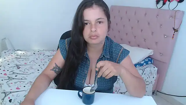 Aliciaheart online show from December 2024 07:39:02 PM