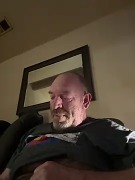 Snapshot of TXCowboy420 chatting on March 2025 02:35:02 AM TXCowboy420 online show from March 2025 02:35:02 AM