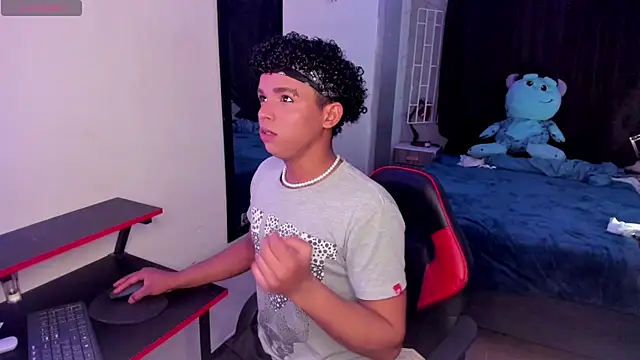 Snapshot of Noah_Smith04 chatting on September 2025 05:44:01 AM Noah Smith04 online show from September 2025 05:44:01 AM