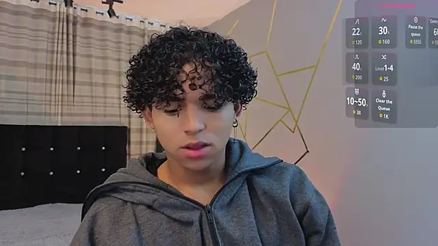 Snapshot of Noah_Smith04 chatting on October 2025 02:09:01 PM Noah Smith04 online show from October 2025 02:09:01 PM