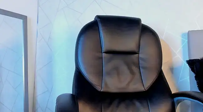 Snapshot of NoahhBrown chatting on February 2025 05:11:02 AM NoahhBrown online show from February 2025 05:11:02 AM