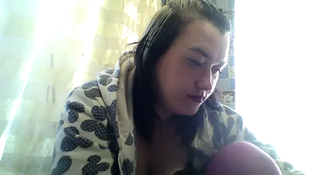 Snapshot of HollyLaBerry chatting on May 2026 05:58:02 AM HollyLaBerry online show from May 2026 05:58:02 AM