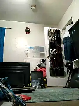 Snapshot of LongDickZee562 chatting on December 2024 06:15:02 AM LongDickZee562 online show from December 2024 06:15:02 AM