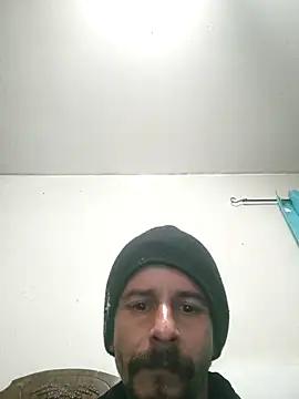 Snapshot of LongDickZee562 chatting on December 2024 05:27:02 AM LongDickZee562 online show from December 2024 05:27:02 AM