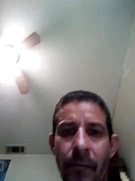 Snapshot of LongDickZee562 chatting on February 2025 11:57:02 PM LongDickZee562 online show from February 2025 11:57:02 PM