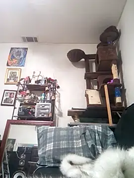 Snapshot of LongDickZee562 chatting on February 2025 11:34:02 PM LongDickZee562 online show from February 2025 11:34:02 PM