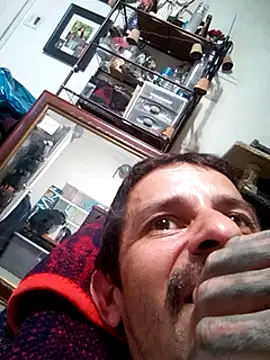 Snapshot of LongDickZee562 chatting on March 2025 02:10:02 AM LongDickZee562 online show from March 2025 02:10:02 AM