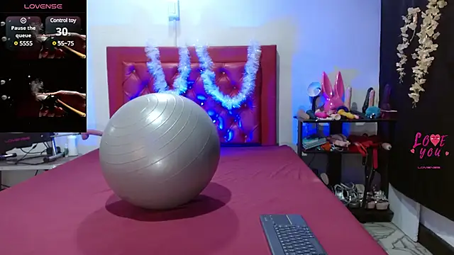 cleopatraa online show from January 2025 10:56:01 PM