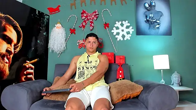 Snapshot of MITCHELL_BURNS chatting on December 2024 08:33:02 PM MITCHELL BURNS online show from December 2024 08:33:02 PM