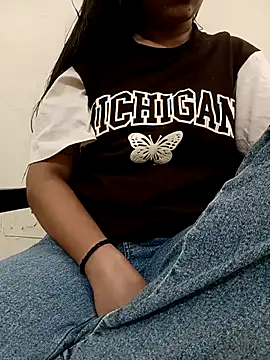 sweet jia23 online show from November 2025 04:45:02 AM