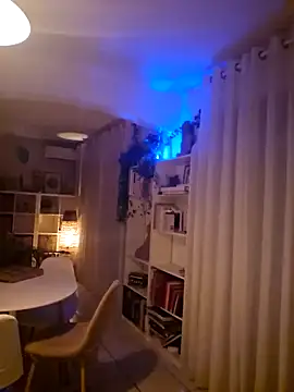 Snapshot of Luna_Kitanna chatting on December 2024 08:53:02 PM Luna Kitanna online show from December 2024 08:53:02 PM