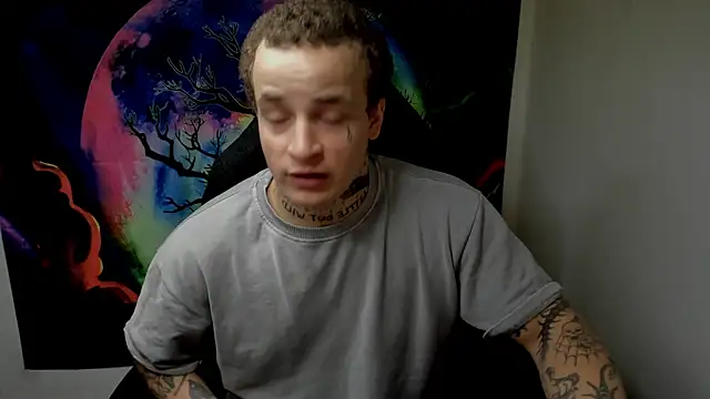 Snapshot of layneinchains chatting on December 2024 06:25:02 AM layneinchains online show from December 2024 06:25:02 AM