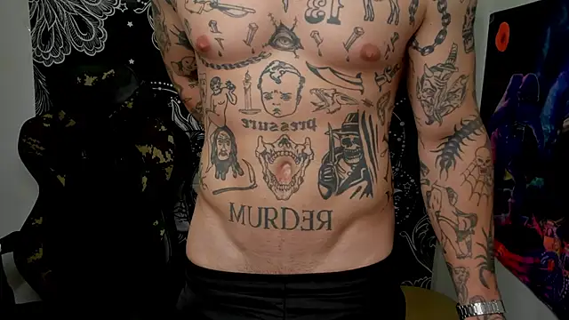 Snapshot of layneinchains chatting on December 2024 09:51:02 PM layneinchains online show from December 2024 09:51:02 PM