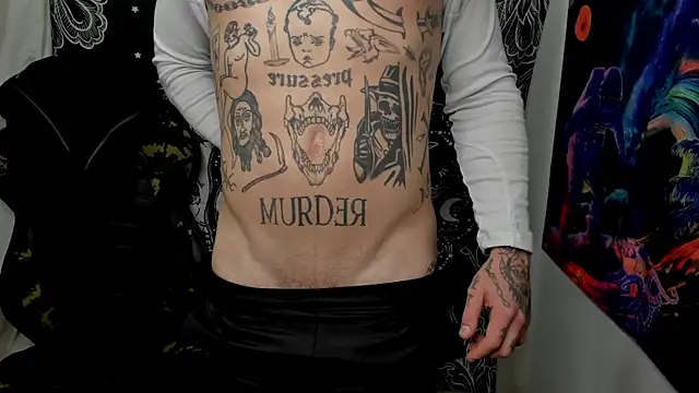 Snapshot of layneinchains chatting on December 2024 07:07:02 PM layneinchains online show from December 2024 07:07:02 PM