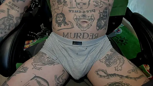 Snapshot of layneinchains chatting on February 2025 04:40:02 AM layneinchains online show from February 2025 04:40:02 AM