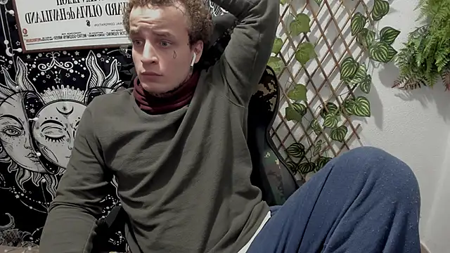 Snapshot of layneinchains chatting on March 2025 04:24:02 PM layneinchains online show from March 2025 04:24:02 PM