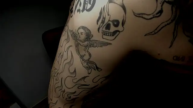 Snapshot of layneinchains chatting on October 2025 10:23:02 AM layneinchains online show from October 2025 10:23:02 AM