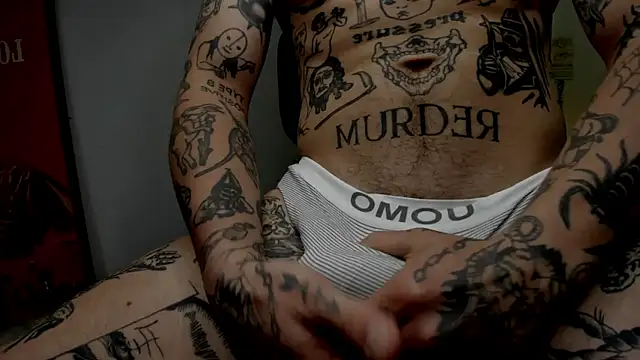 Snapshot of layneinchains chatting on October 2025 11:08:02 AM layneinchains online show from October 2025 11:08:02 AM