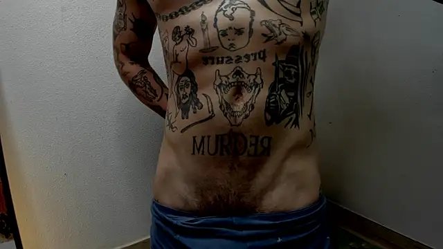 Snapshot of layneinchains chatting on October 2025 11:08:02 AM layneinchains online show from October 2025 11:08:02 AM