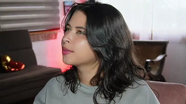 Snapshot of Kozzy_ chatting on November 2025 09:03:02 PM Kozzy online show from November 2025 09:03:02 PM