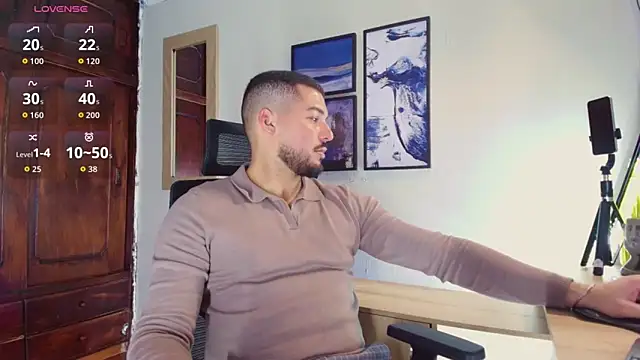 HenryBenso online show from October 2025 06:09:01 PM