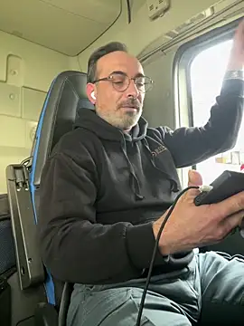 dzhakar online show from December 2025 12:13:02 PM