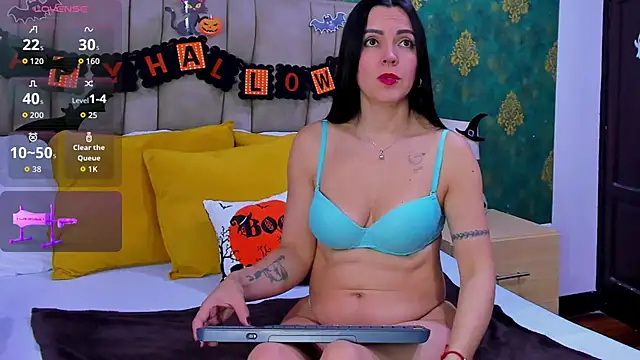 Snapshot of SuzanSmithh chatting on October 2025 11:14:02 AM SuzanSmithh online show from October 2025 11:14:02 AM