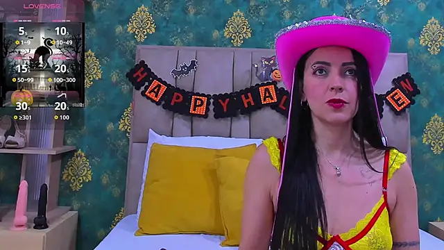 Snapshot of SuzanSmithh chatting on October 2025 10:49:02 AM SuzanSmithh online show from October 2025 10:49:02 AM