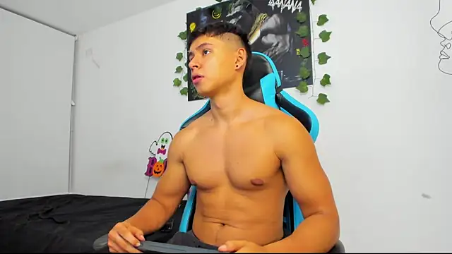 Snapshot of Bray_Kevin chatting on January 2025 02:50:02 AM Bray Kevin online show from January 2025 02:50:02 AM