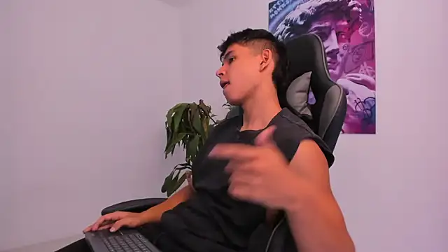 Snapshot of Bray_Kevin chatting on February 2025 04:46:01 PM Bray Kevin online show from February 2025 04:46:01 PM