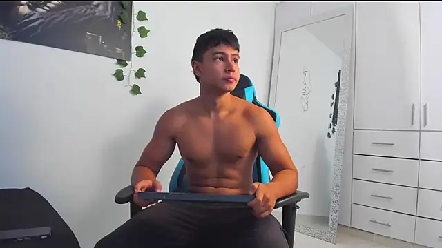 Snapshot of Bray_Kevin chatting on March 2025 06:16:01 PM Bray Kevin online show from March 2025 06:16:01 PM