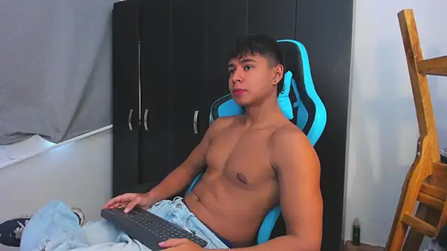 Snapshot of Bray_Kevin chatting on November 2025 03:34:01 PM Bray Kevin online show from November 2025 03:34:01 PM