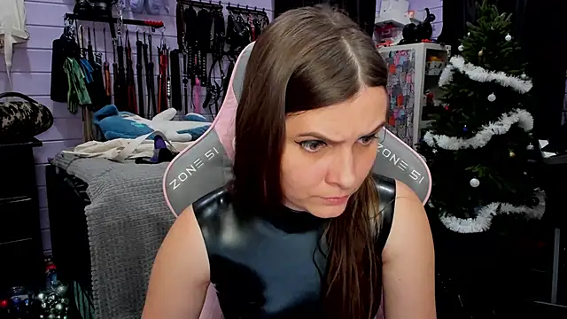 Snapshot of Stroynyash chatting on December 2024 05:07:02 PM Stroynyash online show from December 2024 05:07:02 PM