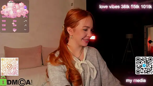 Snapshot of Tracy-Taylor chatting on October 2025 12:33:02 AM Tracy-Taylor online show from October 2025 12:33:02 AM