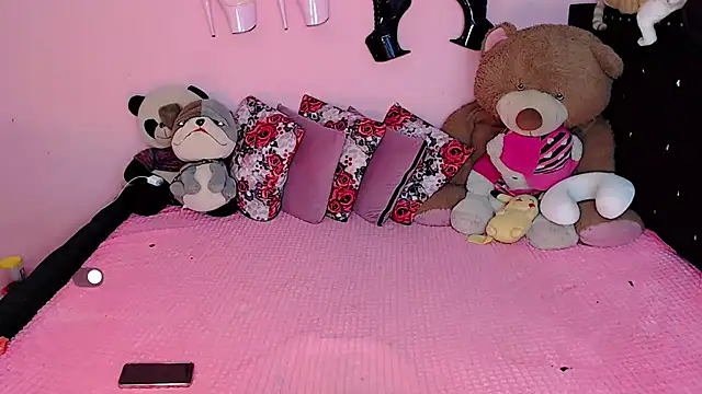 Ciinamonloren online show from April 2026 02:14:01 AM