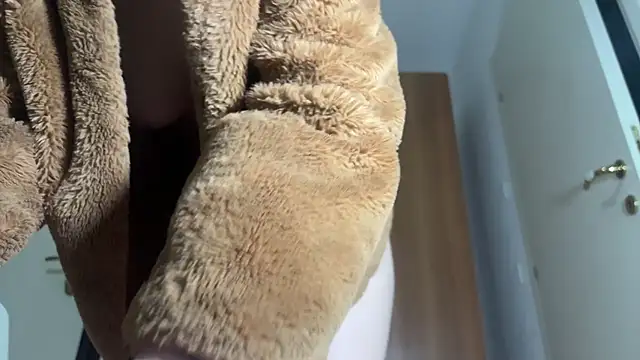 Monicbabe online show from February 2026 02:35:01 PM